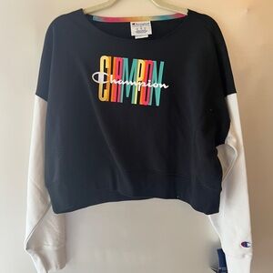 Champion Women's Black and White Logo Croo Top size medium